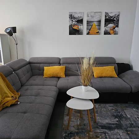 Warburg, Fewo "Sweet Home" 2,5 Zi- Eg-Separater Eingang - Parkplatz - Terasse- Komfortabel,Renoviert Dış mekan fotoğraf