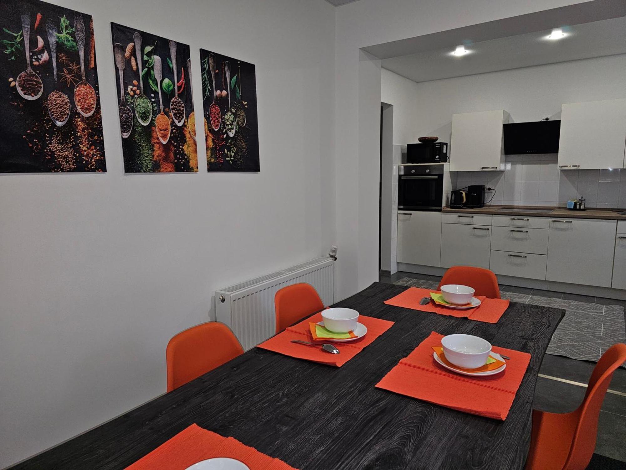 Warburg, Fewo "Sweet Home" 2,5 Zi- Eg-Separater Eingang - Parkplatz - Terasse- Komfortabel,Renoviert Dış mekan fotoğraf